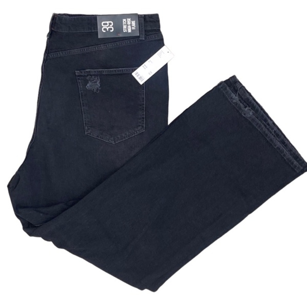 Urban Outfitters Black Distressed BDG Plus Size Stretch Flare Jean | Size 39